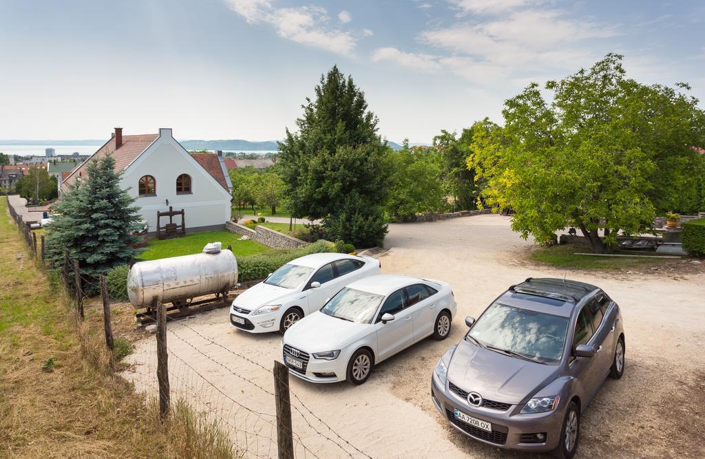 Figula Vendeghaz Hotel Balatonfüred Екстериор снимка