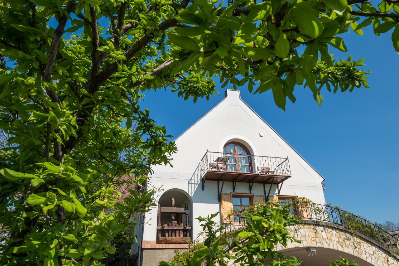Figula Vendeghaz Hotel Balatonfüred Екстериор снимка