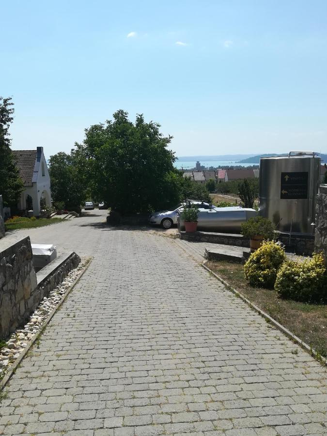 Figula Vendeghaz Hotel Balatonfüred Екстериор снимка
