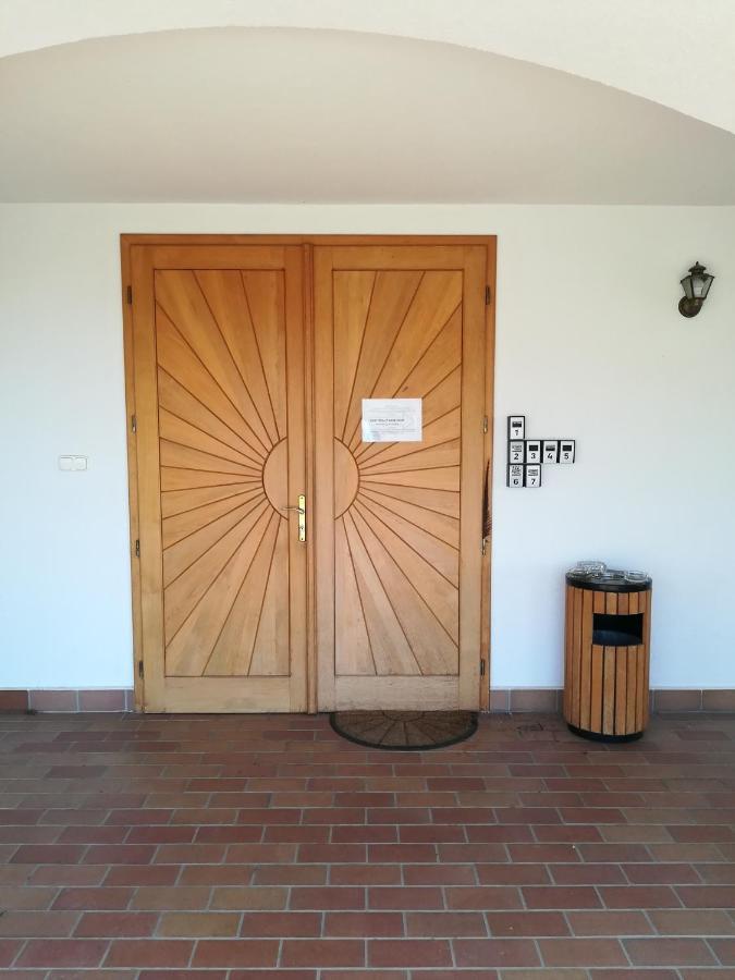 Figula Vendeghaz Hotel Balatonfüred Екстериор снимка